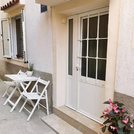 Kovacine Apartment Cres Exterior photo